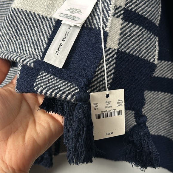 NWT J. Crew Wool Blend Navy White Plaid Large Shawl Scarf - Picture 5 of 10
